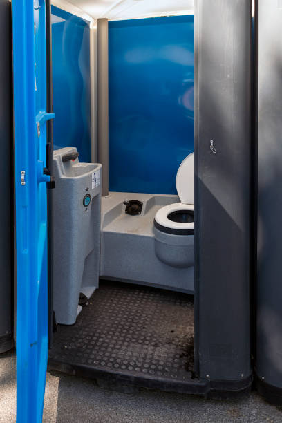 Portable Toilet Options We Offer in Osceola, IN